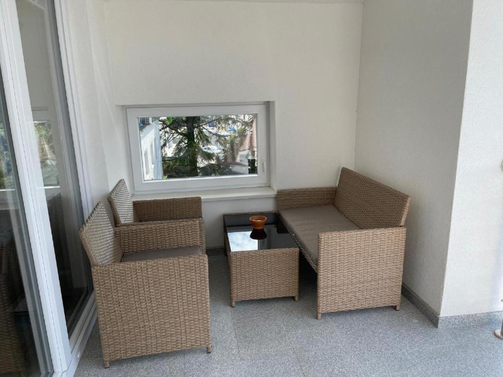 Apartmaji Meduza Изола Экстерьер фото